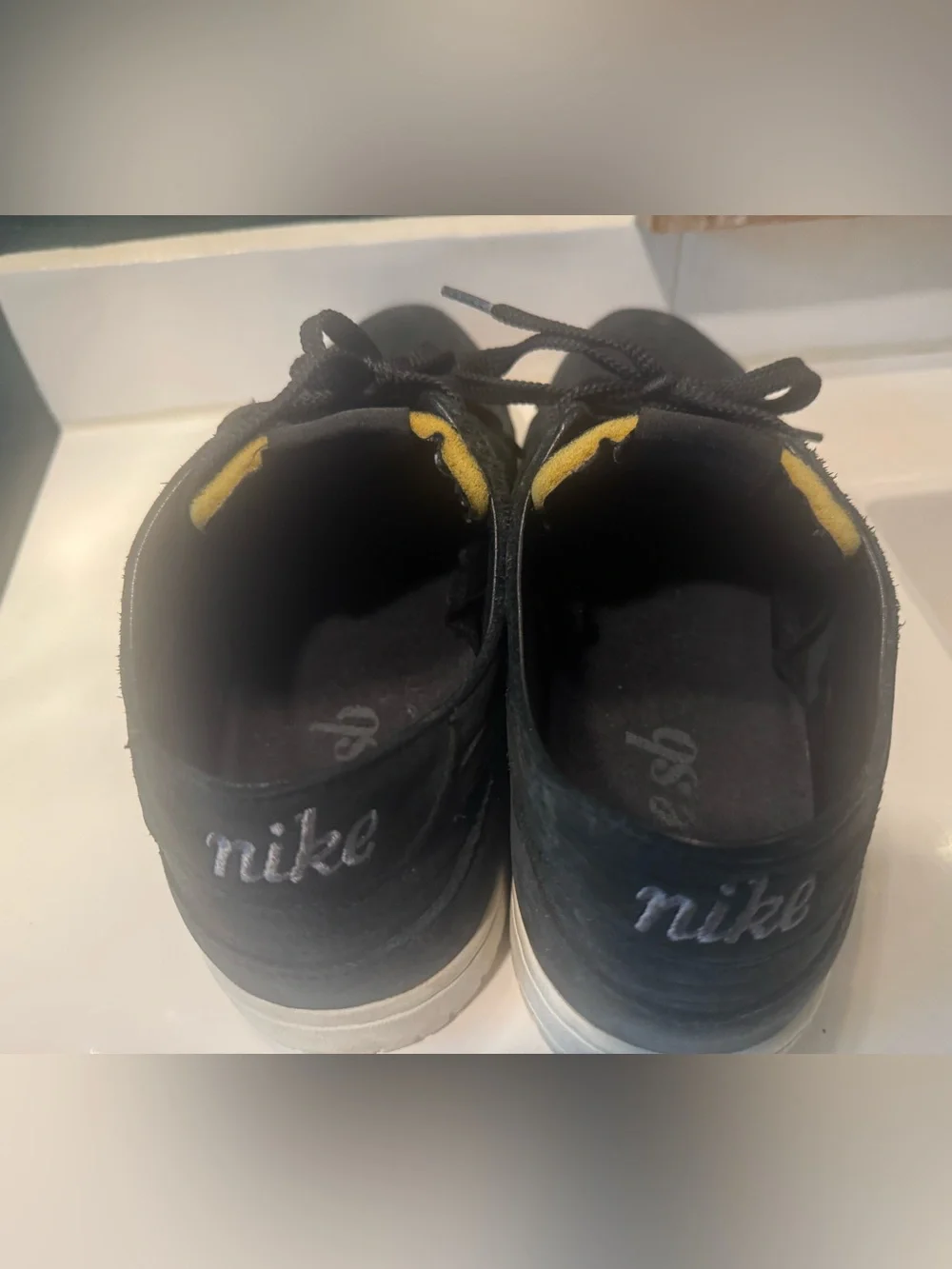 Nike SB Dunk Low Black Suede Low-Top Sneakers - Men Size 12